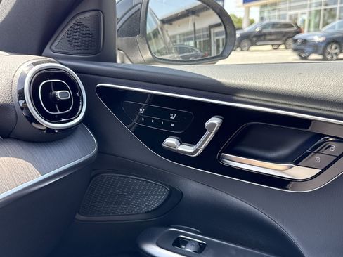 New 2025 Mercedes-Benz C 300 Sedan image 31