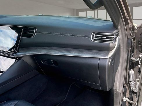 Used 2024 Jeep Wagoneer L Series II w/ Flexible Seating Group AWD/4WD image 27
