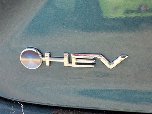 Used 2025 Toyota Camry SE image 20