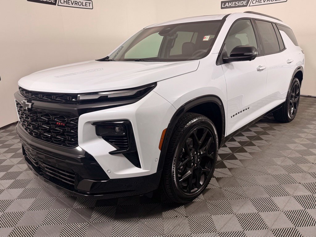 New 2026 Chevrolet Traverse RS w/ LPO, Floor Liner Package AWD/4WD image 2