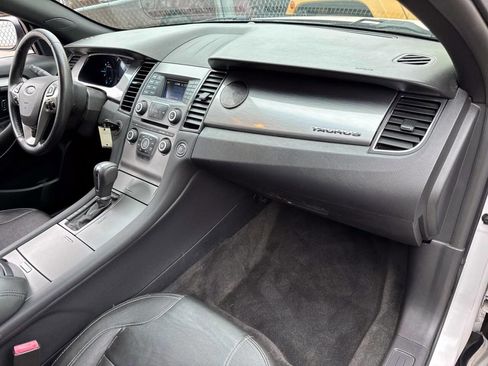 Used 2015 Ford Taurus SEL AWD/4WD image 7
