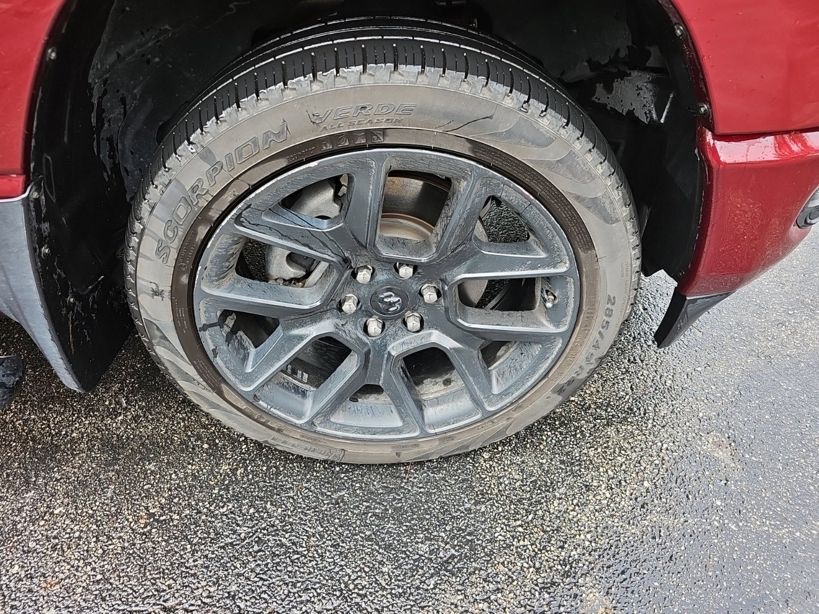 Used 2023 RAM 1500 Laramie AWD/4WD image 9
