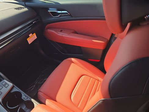 New 2026 Kia Sportage SX Prestige image 16