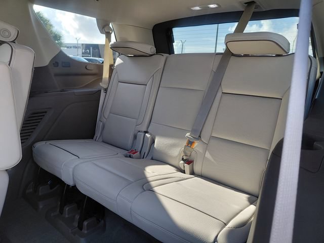 Used 2023 GMC Yukon Denali RWD image 16