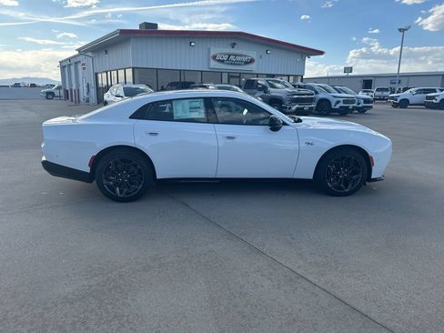 New 2026 Dodge Charger R/T AWD/4WD image 7