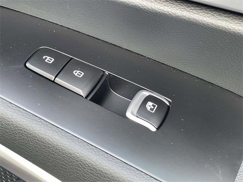 New 2025 Kia Telluride S image 13