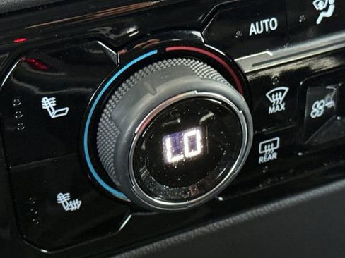 Used 2023 Chevrolet Silverado 1500 LT Trail Boss w/ Protection Package AWD/4WD image 29