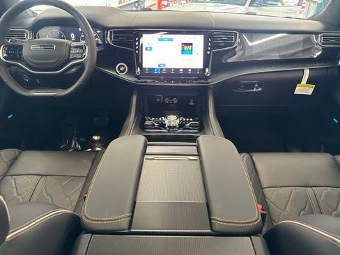 New 2026 Jeep Grand Wagoneer Summit AWD/4WD image 38
