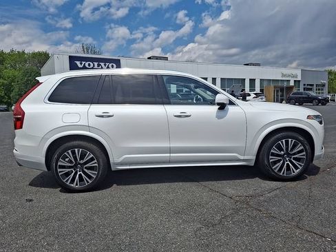 Used 2021 Volvo XC90 T5 Momentum w/ Climate Package AWD/4WD image 7