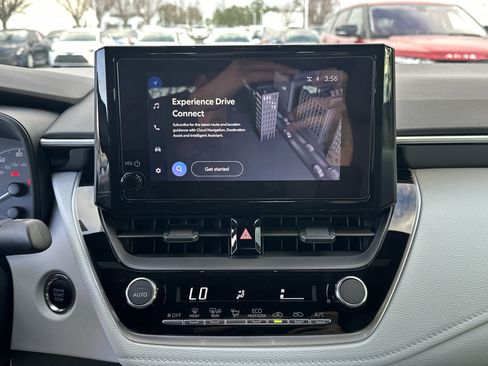 Used 2025 Toyota Corolla SE image 24