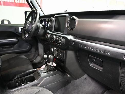 Used 2021 Jeep Wrangler Unlimited Sport image 14