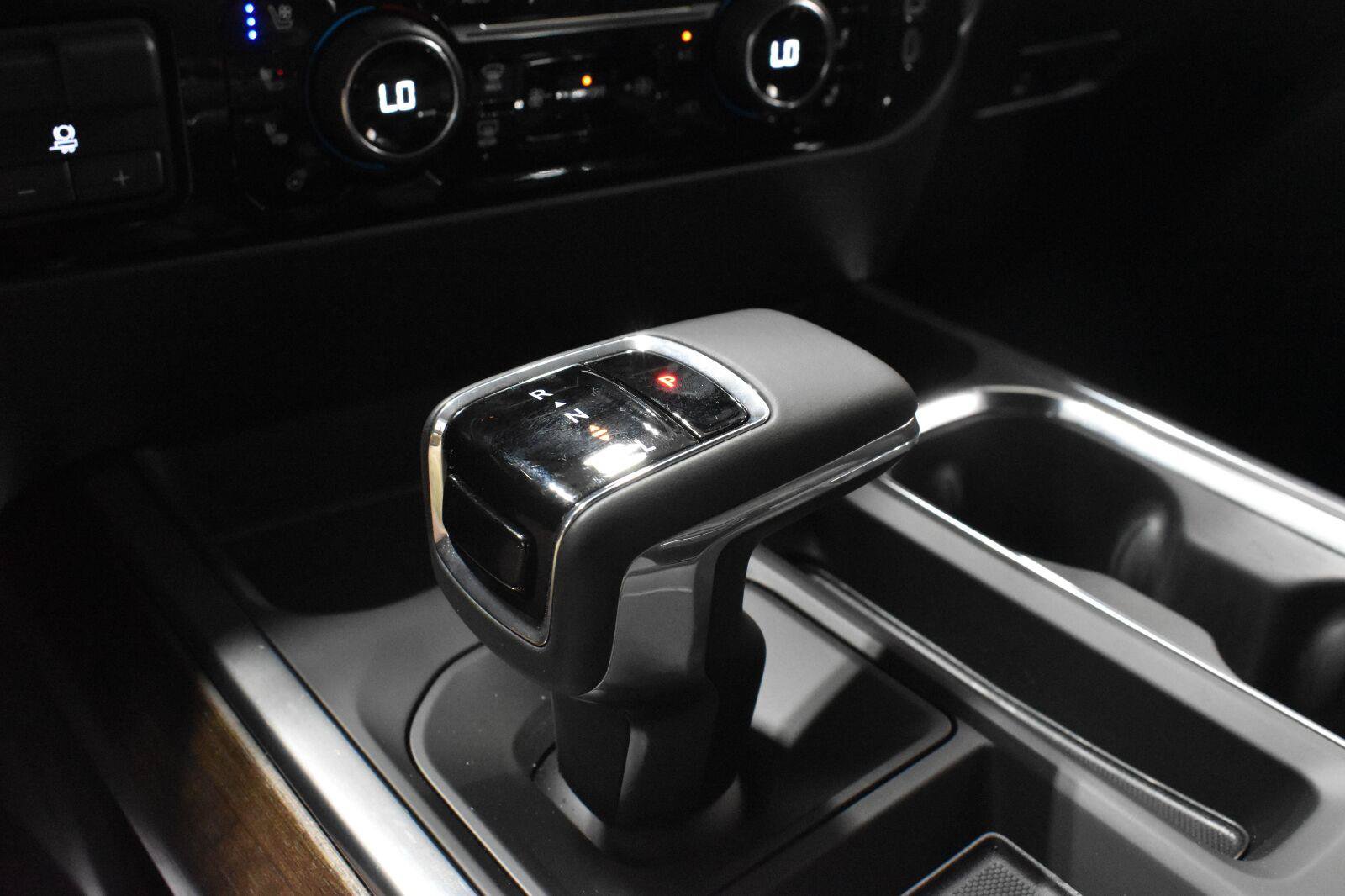 Used 2026 Chevrolet Silverado 1500 High Country w/ Technology Package AWD/4WD image 16