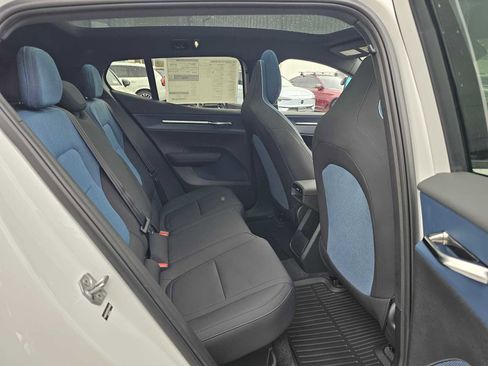 New 2026 Volvo EX30 Plus w/ Protection Package Premier image 11