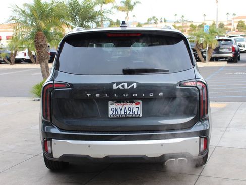 Certified 2024 Kia Telluride EX image 8