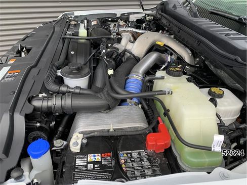 Used 2024 Ford F550 Crew Cab image 11