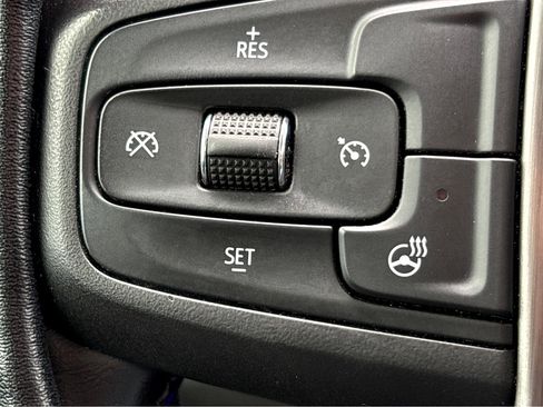 Used 2022 GMC Sierra 1500 Denali w/ Denali Premium Package image 16