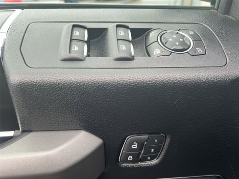 Used 2018 Ford F150 Platinum w/ Technology Package image 13