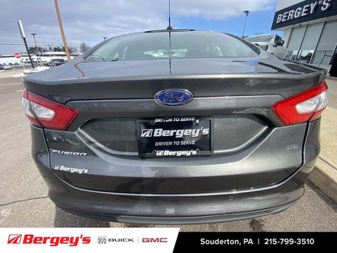 Used 2016 Ford Fusion SE image 35