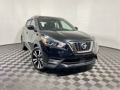 Used 2020 Nissan Kicks SR w/ SR Premium Package image 1