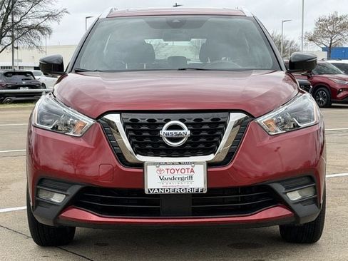 Used 2020 Nissan Kicks SR image 8