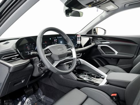 New 2025 Audi Q5 Premium Plus image 7