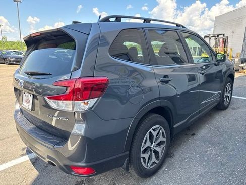 Certified 2024 Subaru Forester Premium w/ POP Package 3 AWD/4WD image 5