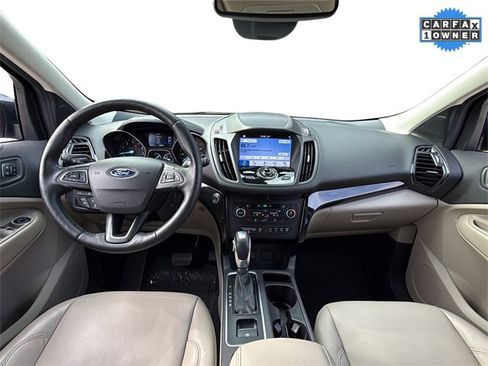 Used 2019 Ford Escape Titanium image 16