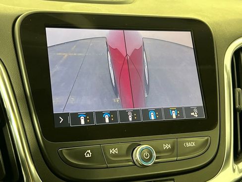 Used 2020 Chevrolet Equinox Premier image 41