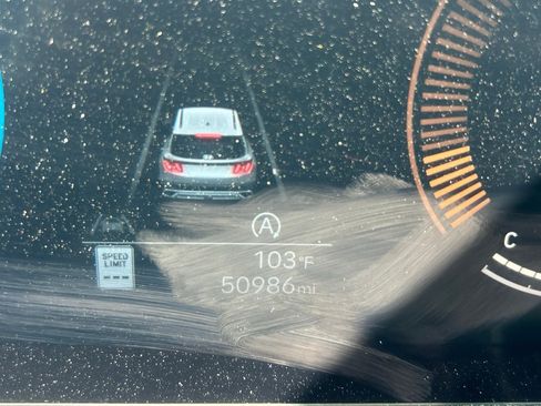 Used 2025 Hyundai Tucson SEL FWD image 12
