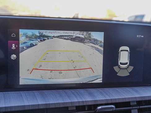 Certified 2024 Kia Telluride EX w/ EX Captain's Chair Package image 16