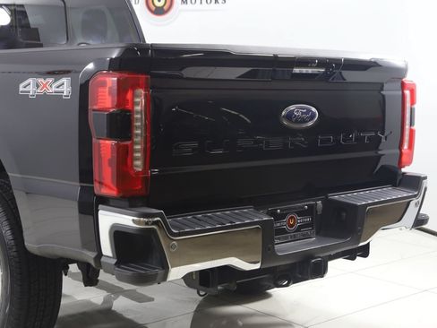Used 2023 Ford F250 Lariat w/ Lariat Ultimate Package AWD/4WD image 22