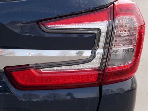 Certified 2023 Subaru Ascent Touring AWD/4WD image 17