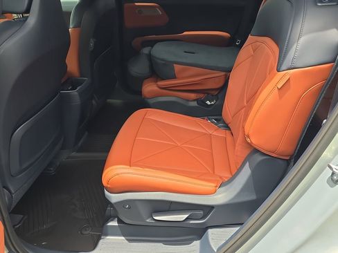 New 2027 Kia Telluride SX FWD image 16