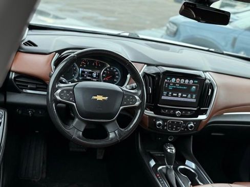 Used 2018 Chevrolet Traverse High Country image 8