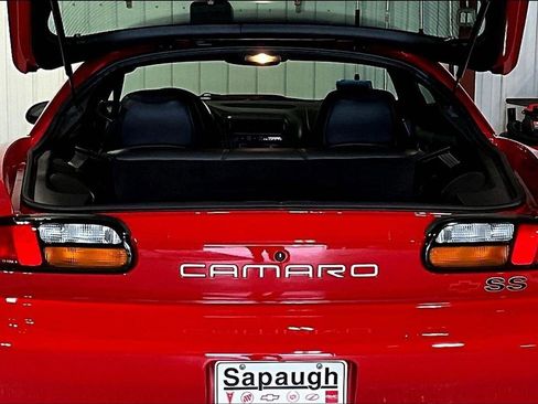 Used 2002 Chevrolet Camaro Z28 w/ SS Performance/Appearance Pkg RWD image 14