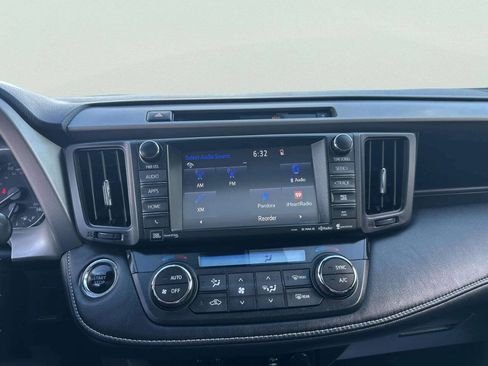 Used 2016 Toyota RAV4 Limited AWD/4WD image 33