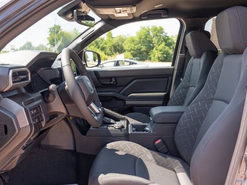 New 2026 Toyota Tacoma SR5 AWD/4WD image 7