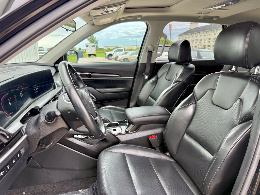 Used 2025 Kia Telluride S AWD/4WD image 11