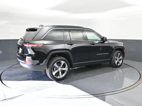New 2026 Jeep Grand Cherokee Limited AWD/4WD image 15