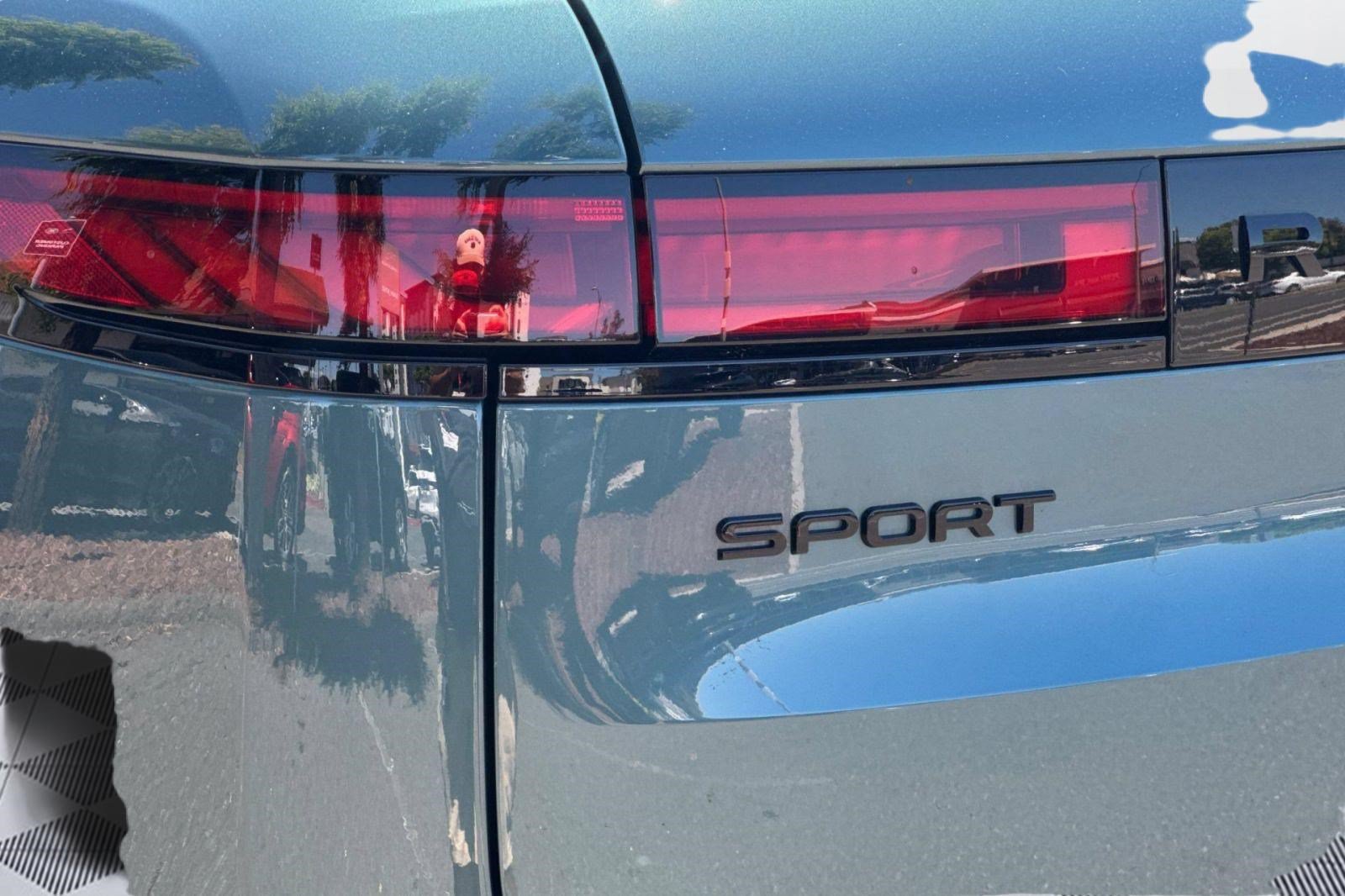 New 2026 Land Rover Range Rover Sport Dynamic SE AWD/4WD image 27