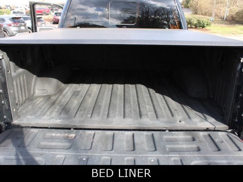 Used 2017 Ford F150 Platinum w/ Equipment Group 701A Luxury image 13