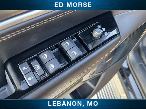 Used 2023 Jeep Wagoneer Series III w/ Premium Group I image 23