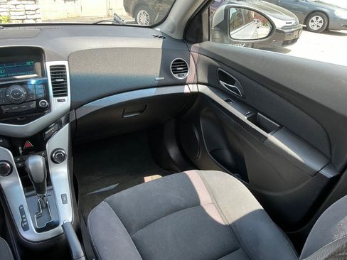 Used 2015 Chevrolet Cruze LT FWD image 17