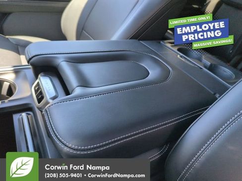 New 2026 Ford Expedition Max Platinum w/ Stealth Performance Package AWD/4WD image 18