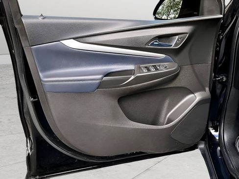 Certified 2022 Chevrolet Bolt EUV LT w/ Convenience Package image 21