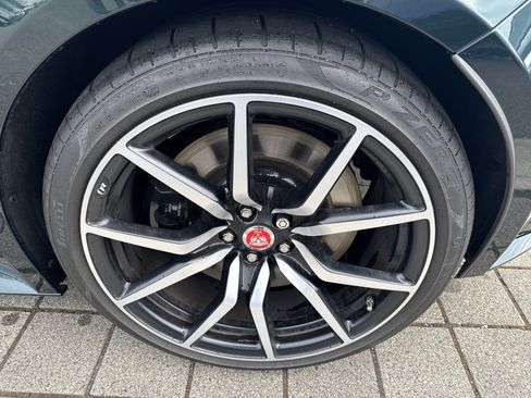 Used 2023 Jaguar F-TYPE R AWD/4WD image 10