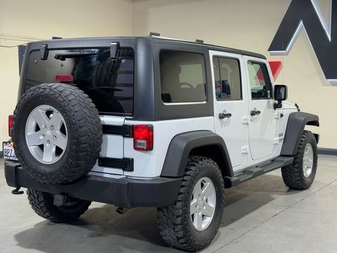 Used 2013 Jeep Wrangler Unlimited Sport AWD/4WD image 6
