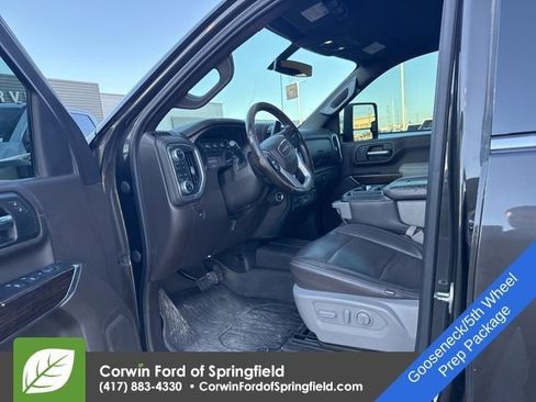 Used 2021 GMC Sierra 2500 SLE w/ SLE Value Package; image 10