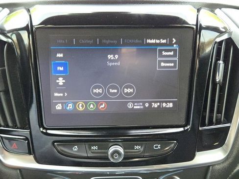 Certified 2023 Chevrolet Traverse LT w/ LT Premium Package FWD image 26