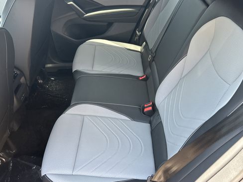 New 2026 Volkswagen Tiguan SE R-Line FWD image 13